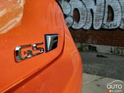 2016 Lexus GS F model badge