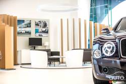 Détail intérieur Nouvelle concession Bentley à Dubai