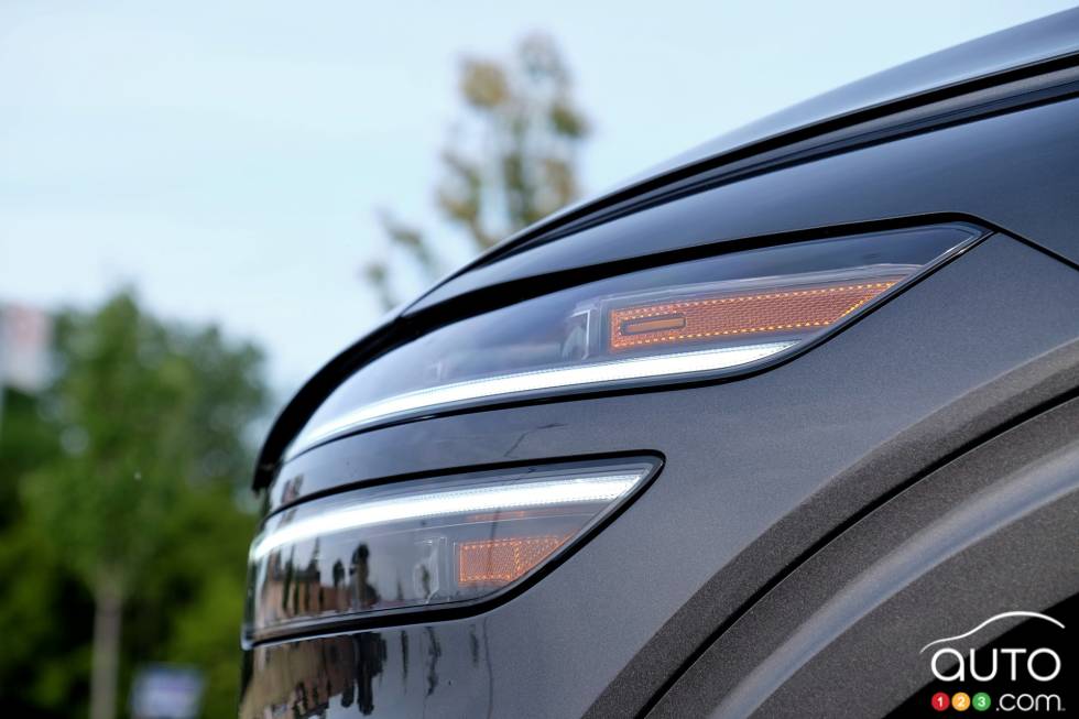 We drive the 2022 Genesis GV70