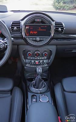 Console centrale de la MINI Cooper S Clubman 2016