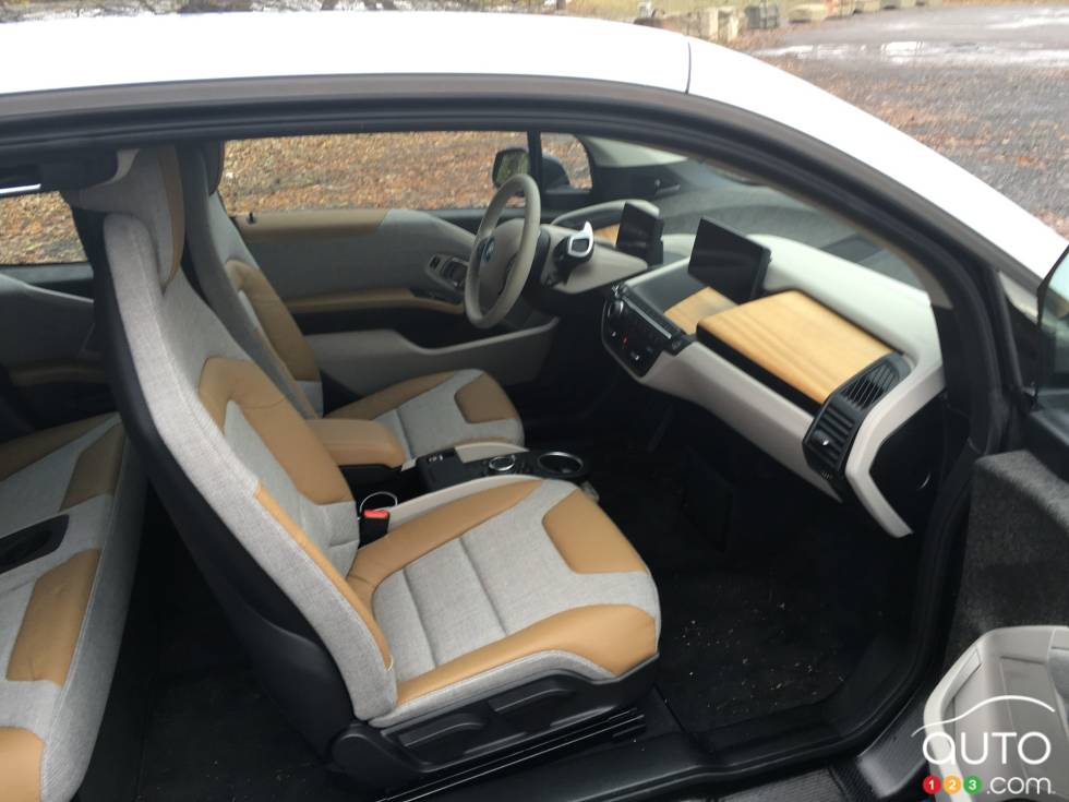 Tableau de bord de la BMW i3 2016