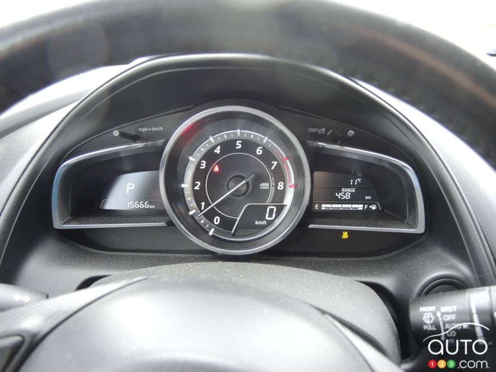 Compteur de vitesse (Mazda CX-3)