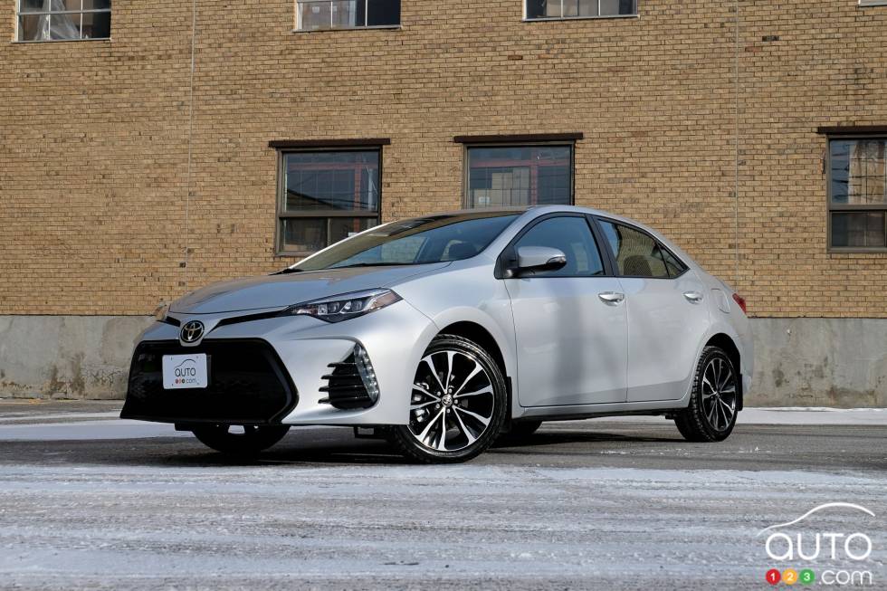 We test drive the new 2019 Toyota Corolla 