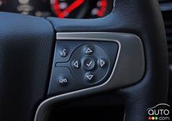 2016 GMC Yukon Denali steering wheel mounted audio controls