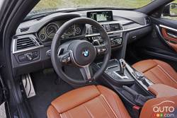 Habitacle du conducteur de la BMW 340i xDrive 2016