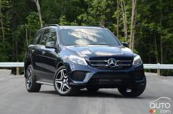 2016 Mercedes-Benz GLE 450 AMG front 3/4 view