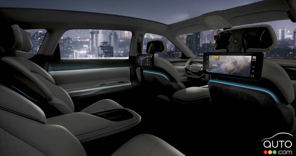 Introducing the Chrysler Airflow Concept