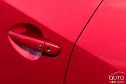 Poignée de porte sans clé de la Mazda CX-3 GT 2016
