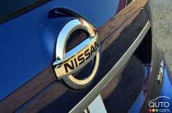2017 Nissan Rogue manufacturer badge