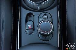 Système de contrôle de l'info divertissement de la MINI Cooper S Clubman 2016