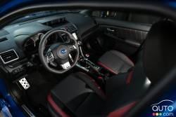 Habitacle du conducteur de la Subaru WRX STI 2016