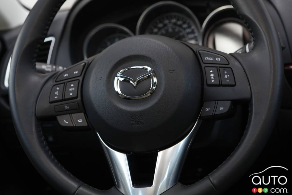 Volant avec commandes