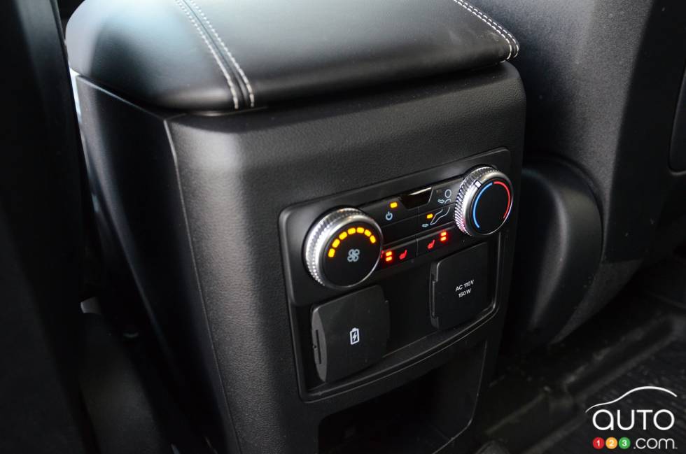 We drive the 2020 Ford Explorer ST