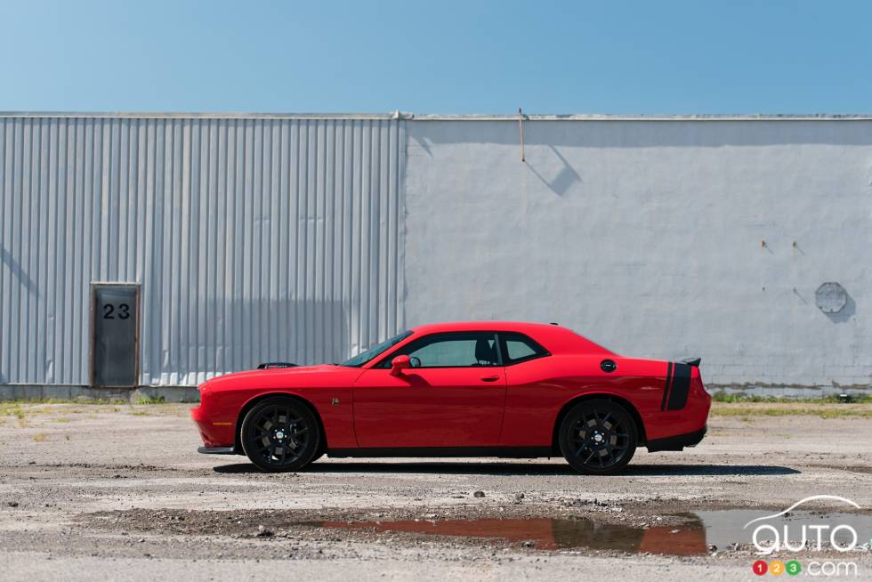 2015 Dodge Challenger RT Scat Pack side view