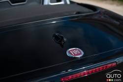 2016 Fiat 124 Spyder manufacturer badge