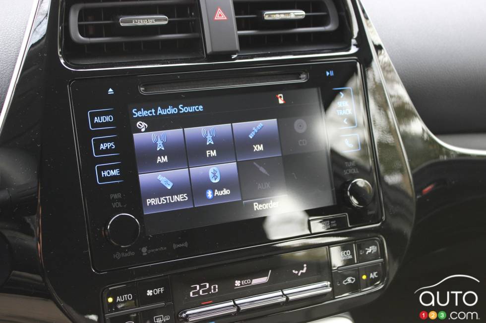 2016 Toyota Prius infotainement display
