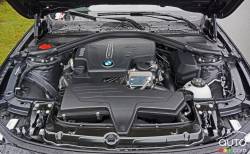 Détail du moteur de la BMW 328i Xdrive Touring 2016
