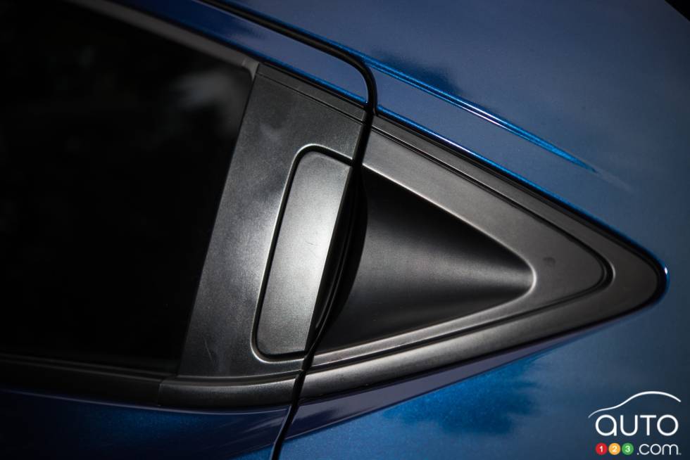2016 Honda HR-V EX-L Navi exterior detail