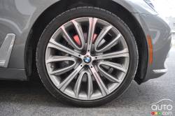 BMW 750Li xDrive 2016 jante et pneu