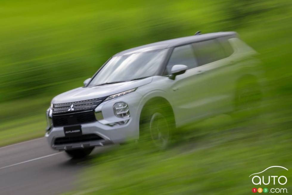 Introducing the 2023 Mitsubishi Outlander PHEV