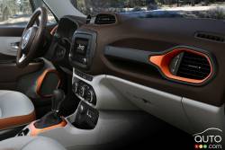 2016 Jeep Renegade interior details