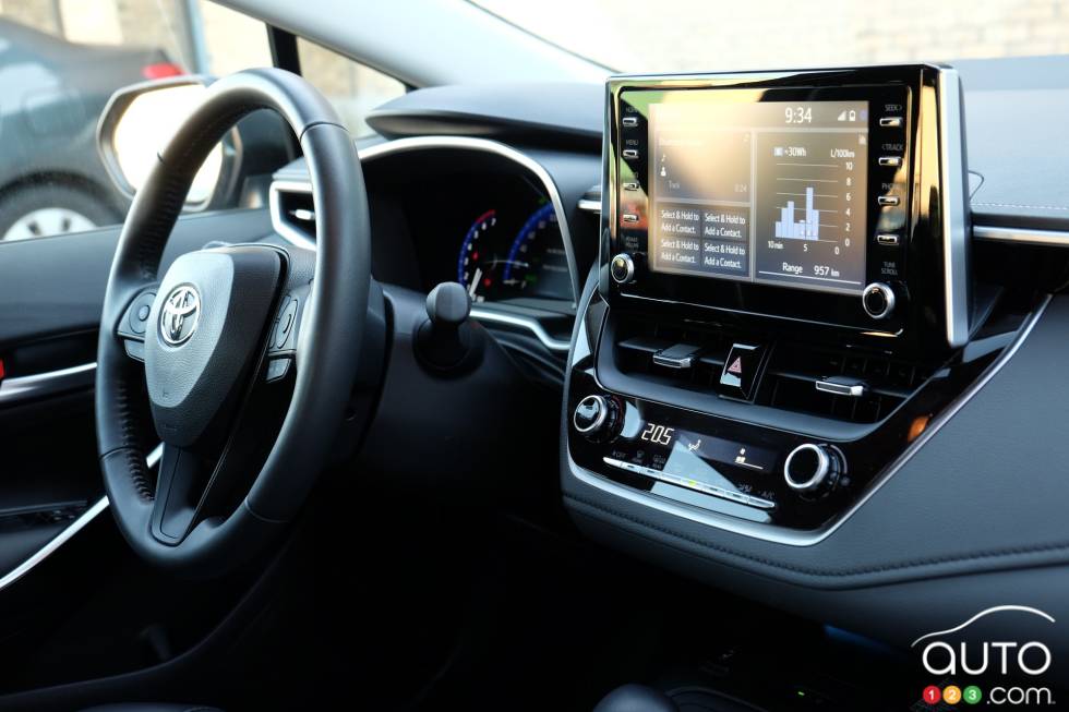 We drive the 2020 Toyota Corolla Hybrid