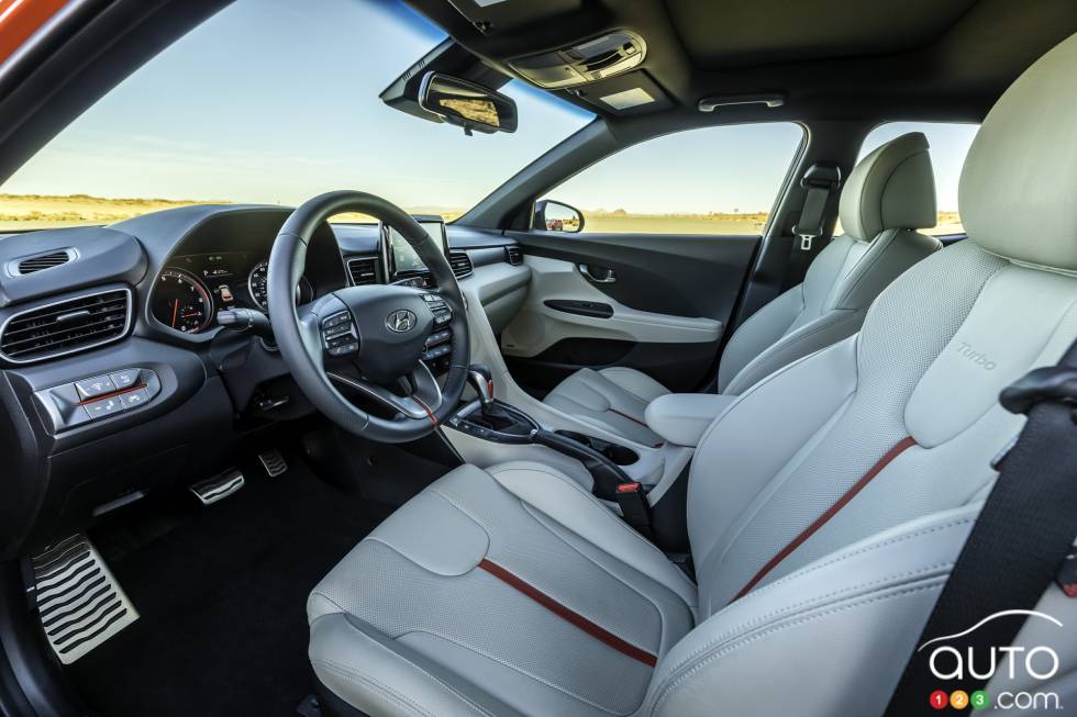 Sièges avant de la Veloster Turbo 2019