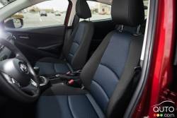 2016 Toyota Yaris front seats