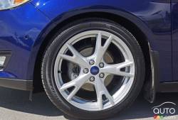 2016 Ford Focus Titanium wheel