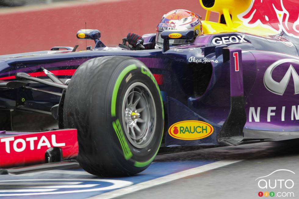 Sebastian Vettel à la sortie des puits.