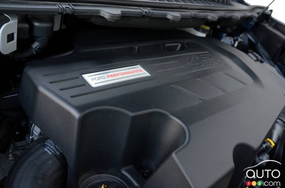 We test drive the 2019 Ford Edge ST 