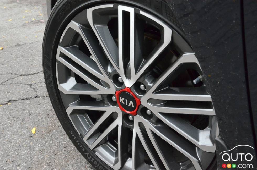 Nous conduisons la Kia Forte GT 2021 à boîte manuelle