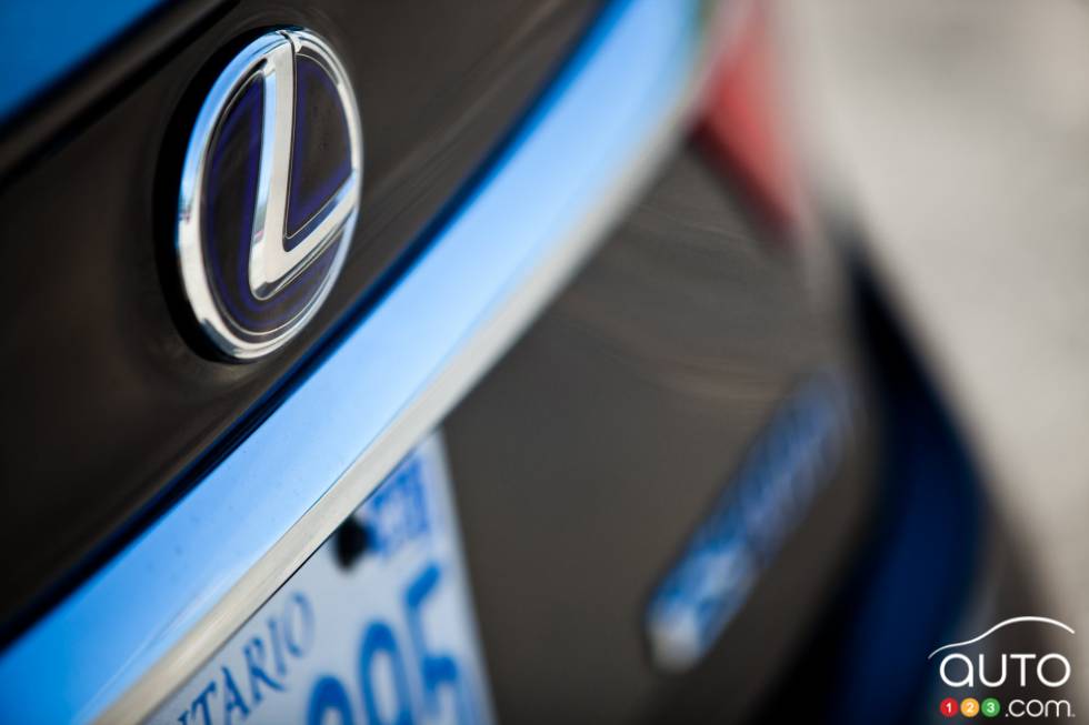 Logo Lexus hybride bleu