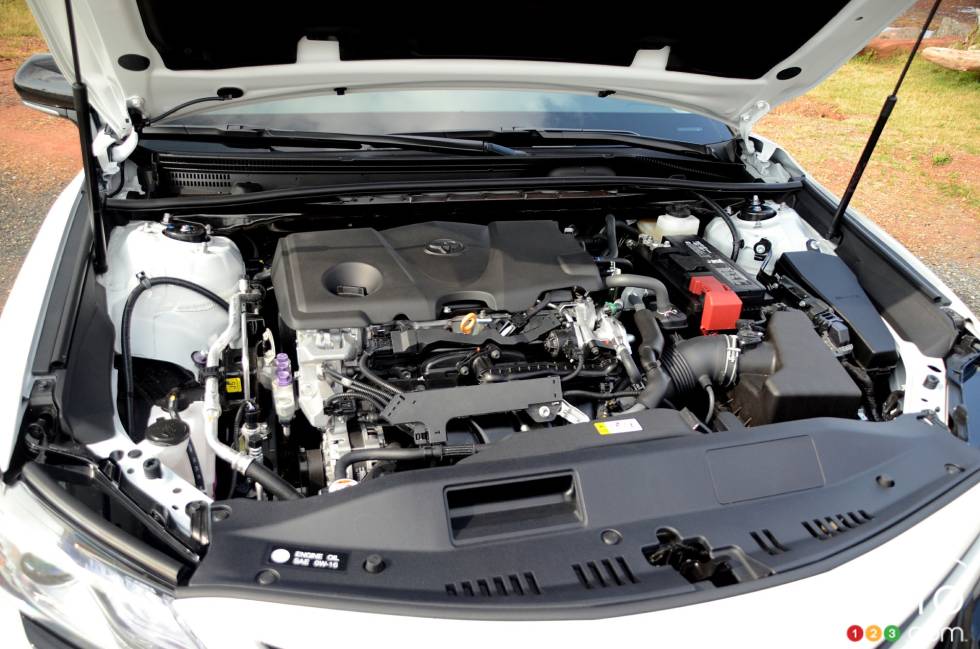Motor of the 2018 Camry X SE 