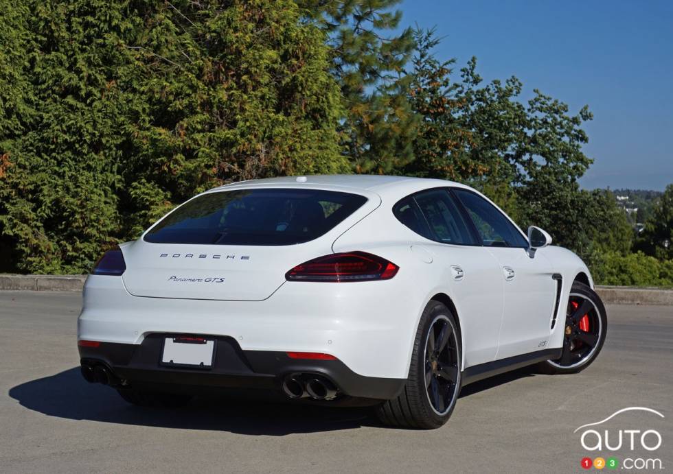 2016 Porsche Panamera GTS rear 3/4 view
