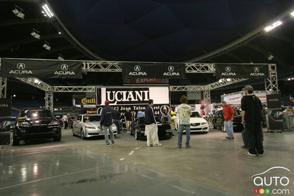 Montreal National Sport Compact 2006