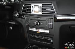 2016 Mercedes-Benz E400 Cabriolet infotainement controls