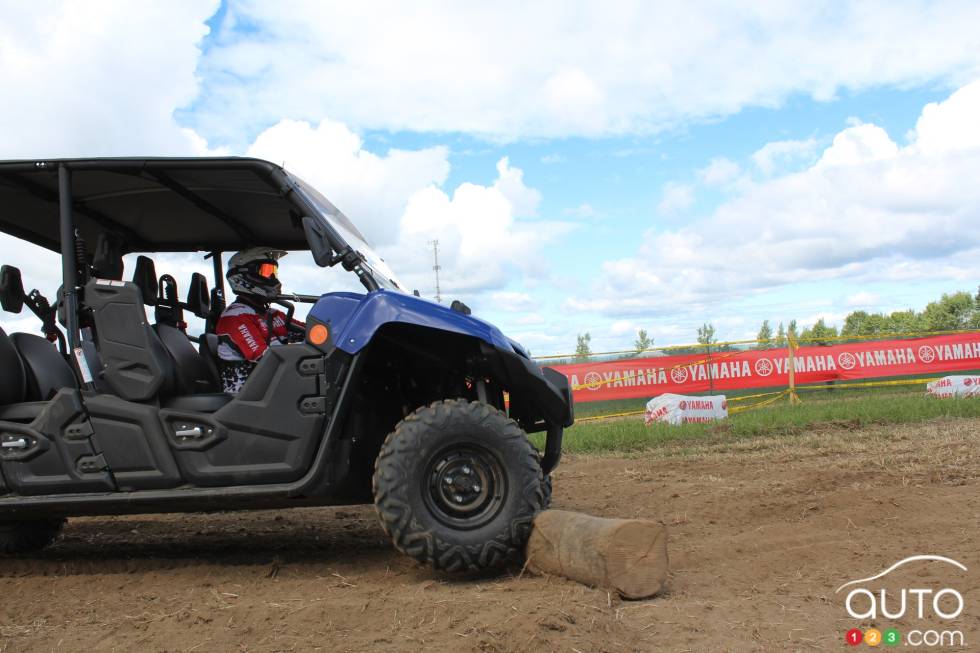 vue de côté en action