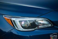 2016 Subaru legacy 2.5i Touring headlight