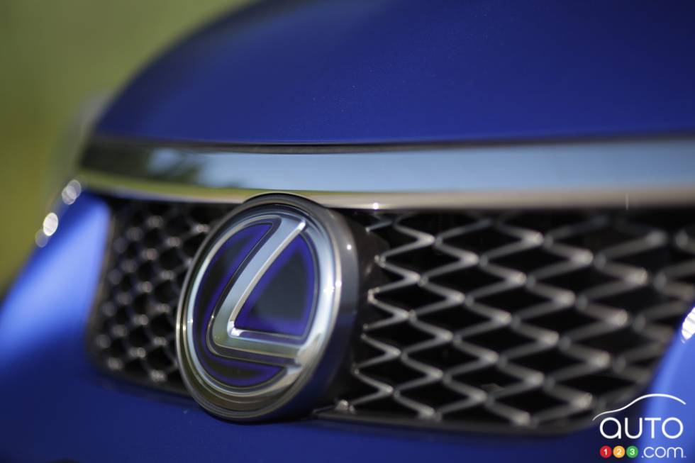 front grille détails