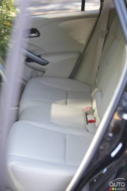 Rear bench seats