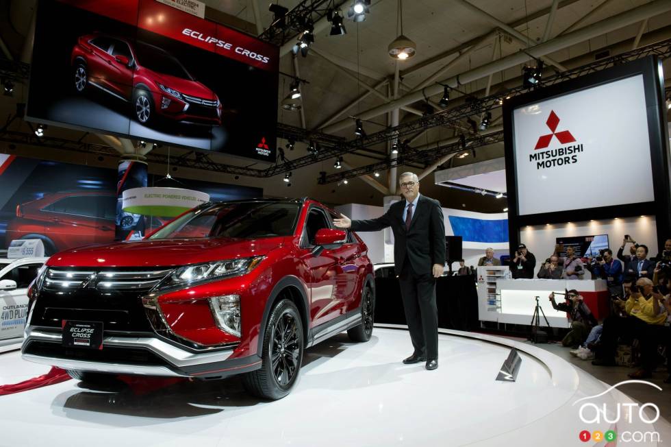 Tony Laframboise dévoile la toute nouvelle Eclipse Cross 2018 au Salon de l'auto de Toronto 2018