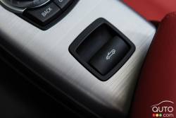 2015 BMW 228i xDrive Cabriolet roof control