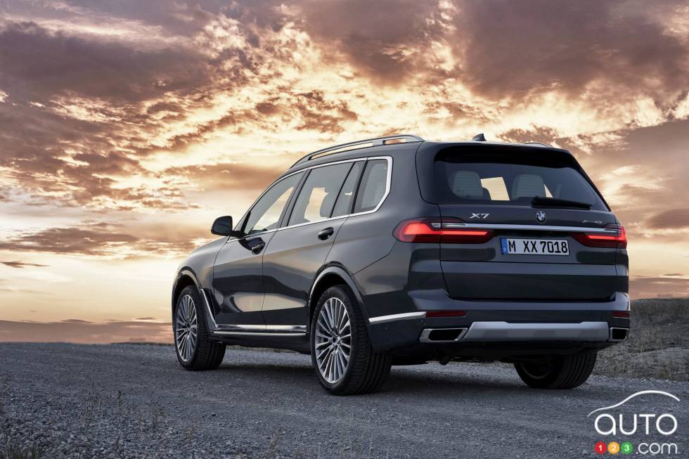 The new 2019 BMW X7