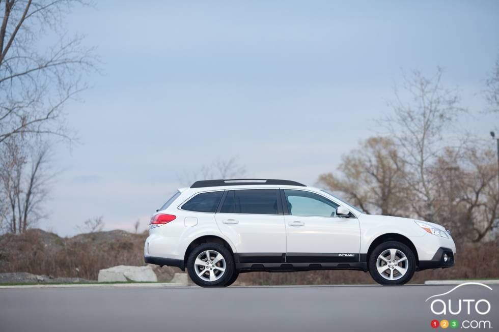 Right side view, away