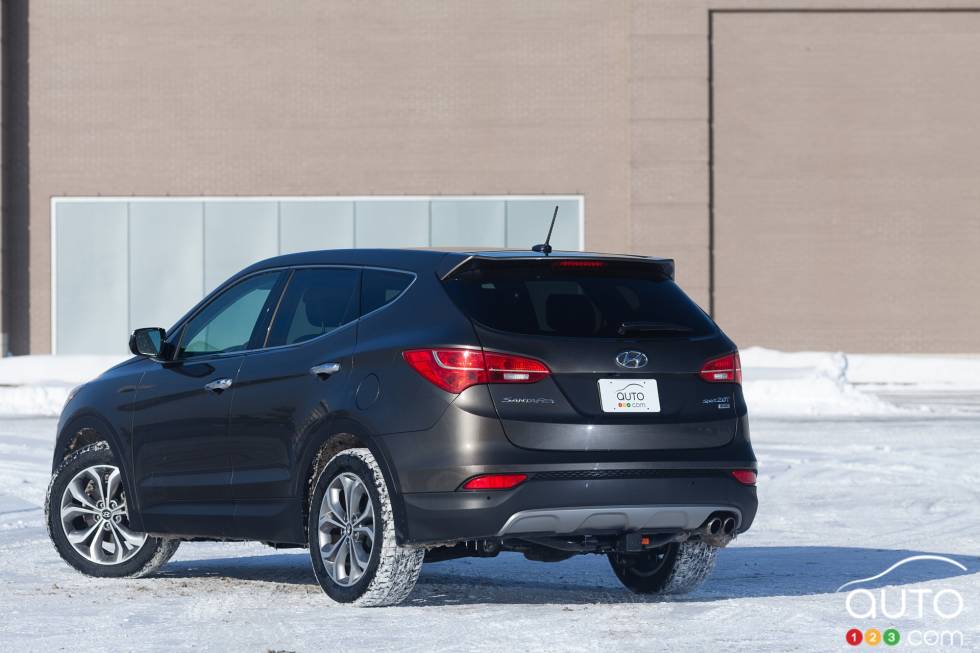 Vue 3/4 arrière gauche