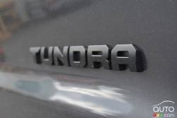 Écusson du modèle de la Toyota Tundra TRD Pro 2016