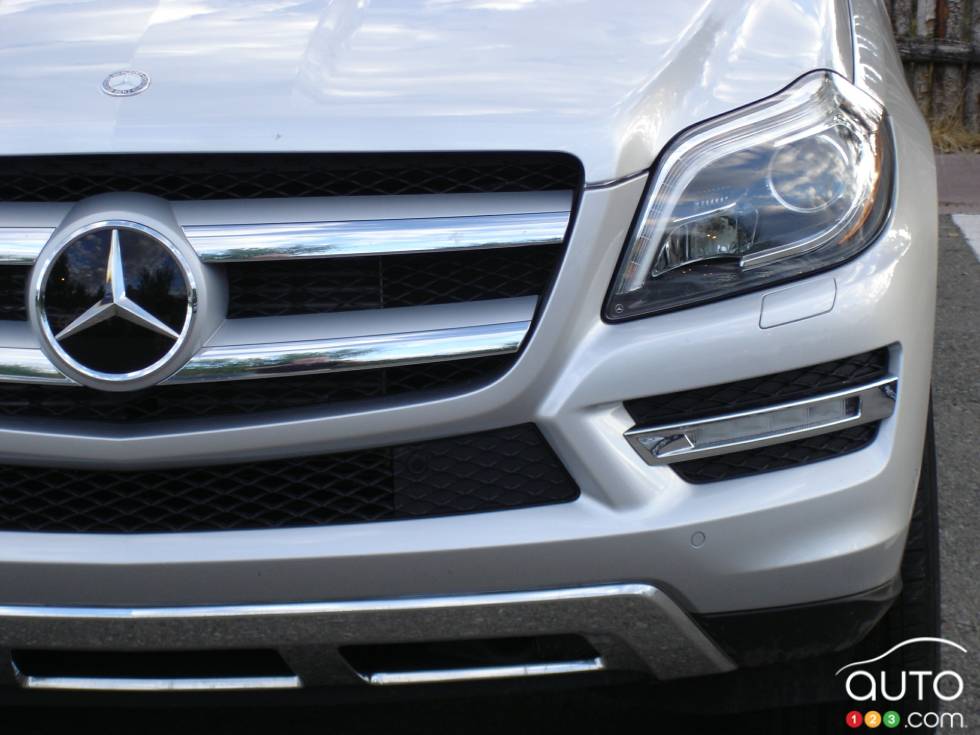 Headlight and foglight details