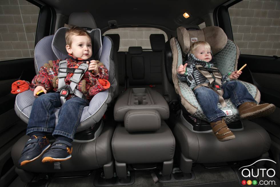 Children in the second row