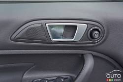 Détail intérieur de la Ford Fiesta 2016